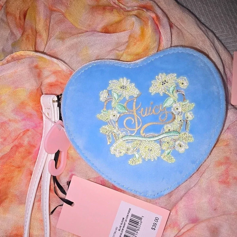 Juicy Couture Blue Gleam In Bloom Heart ZA Coin Purse Floral Embroidery Wristlet